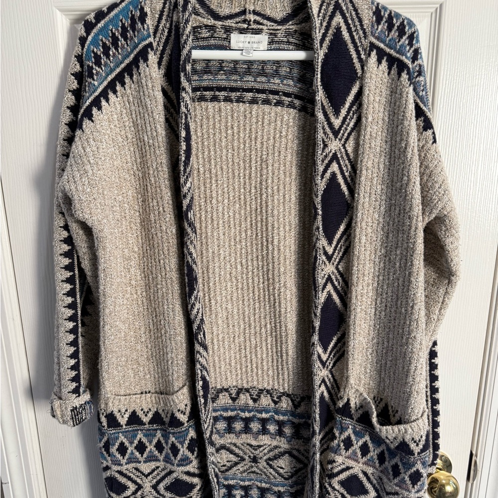 Cozy Beige and Blue Patterned Coatigan